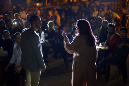 Se aprobó la idea de trasladar al estacionamiento exterior del Teatro una cafetería, un vino bar y el escenario.