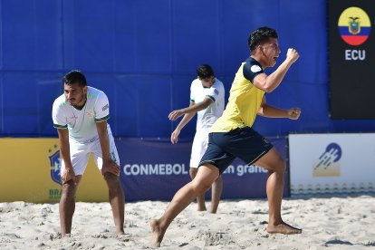 Carlos Nevárez sumó su segunda eliminatoria con la Tri.