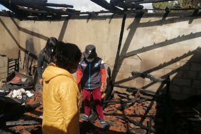 No se pudo salvar nada pese a que la vivienda estaba ubicada cerca del cuartel de bomberos.