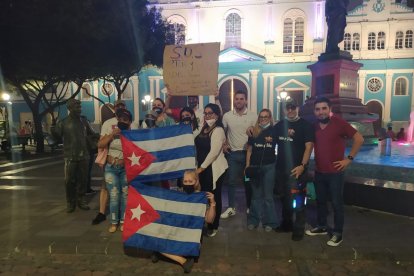 Guayaquil fue otro escenario de la manifestación pacífica de la comunidad cubana.