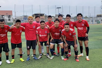 Estrella Roja tiene ocho años jugando, ahora luce la camiseta del Xolos de México.