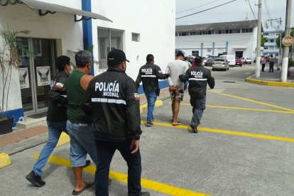 Dos presuntos miembros de la organización delictiva Los Lagartos fueron detenidos.