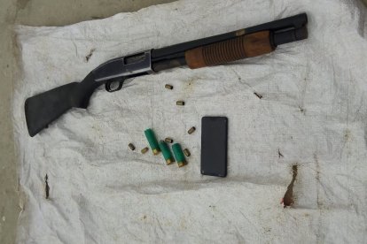 Los sospechosos portaban esta cartuchera.