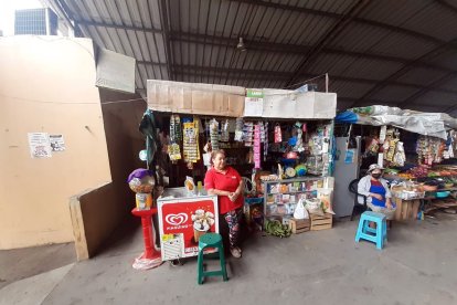 Los puestos que aún no se han ido se cuentan con los dedos de una mano.