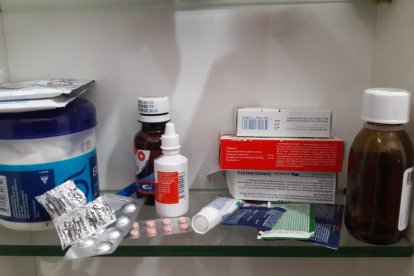 Si has comprado medicina para tener en casa y no has necesitado de ella, es hora de que hagas una limpieza.