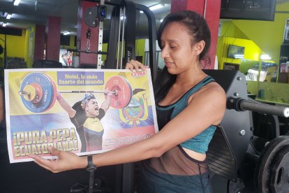 Diana Saquisilí se siente motivada con las medallas.