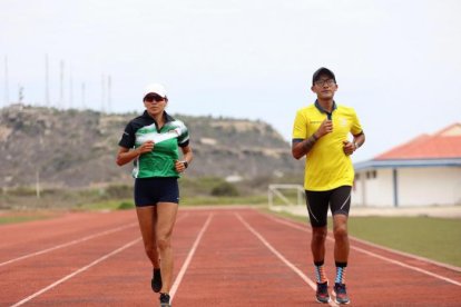 Entrenamiento. Paola Bonilla y Daniel Pintado entrenaron del 13 al 26 de febrero en la Base Naval de Salinas como parte de su fase de aclimatación para los Juegos Olímpicos