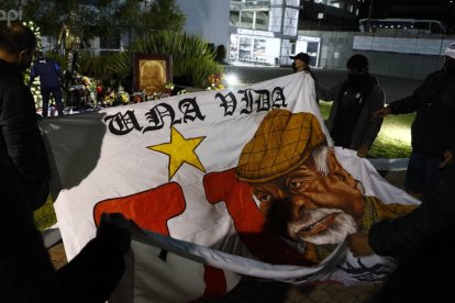 El mundo del fútbol y su homenaje a Rodrigo Paz.