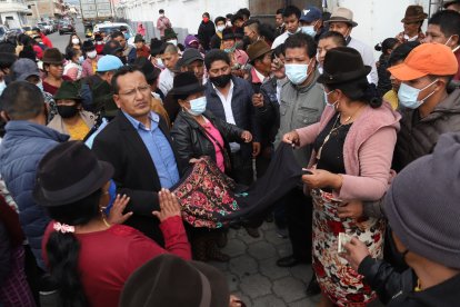 Dos familiares de los afectados hicieron una colecta para los gastos fúnebres.