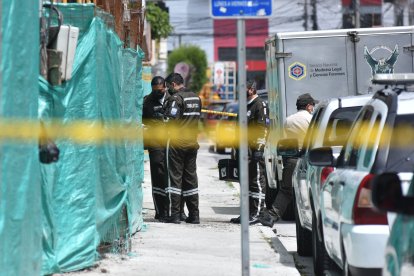 Personal de Criminalística levantó evidencias en la escena.