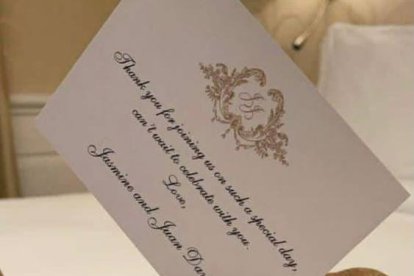 Canasta de regalo con productos ecuatorianos.