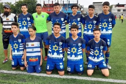 El equipo de varones de los Guerreros de David.