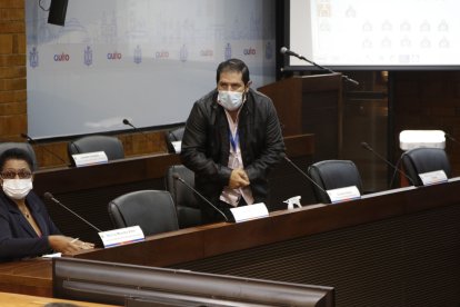 Núñez no es miembro de la Comisión de Movilidad.