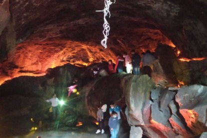 Según la tradición oral, en las cuevas habrían vivido duendes y brujas.