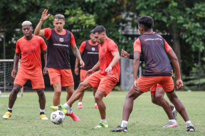 Barcelona quedó listo para su viaje a Río de Janeiro, donde jugará ante Flamengo.