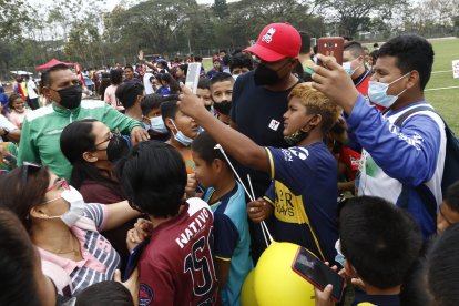 Máximo Banguera fue el más buscado para las fotos y vídeos.