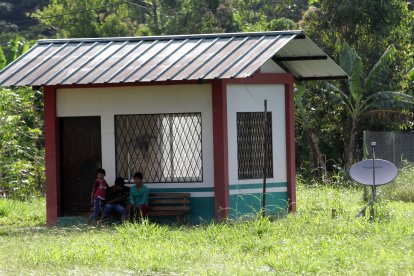 El inmueble donde funcionaba la escuela unidocente está vacío.