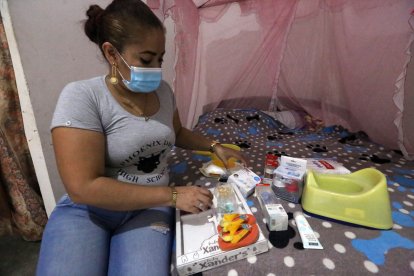 Guardan también las cosas que le compraron para su uso diario.