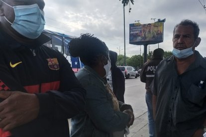 Maura Castillo, acompañada de varios parientes, llegó desde la provincia de Esmeraldas.