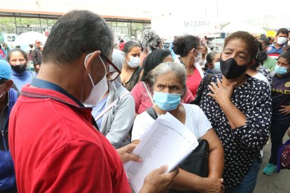 Funcionarios del SNAI proporcionaron información a familiares de reclusos.