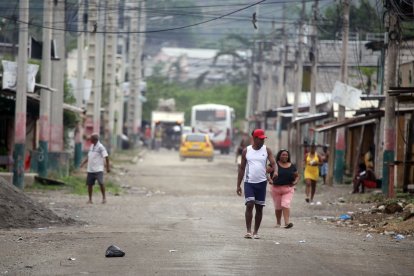 En el barrio 50 Casas, los servicios básicos escasean. También es un punto donde la delincuencia juvenil campea.