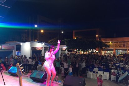 La artista prepara un nuevo repertorio para sus próximas presentaciones.