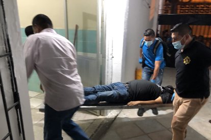 La víctima fue llevada hasta la morgue para las diligencias de ley.
