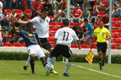 En 2011 Eddy Corozo (14) fue parte de la selección de Ecuador, que participó en el Mundial Sub 17 de México.