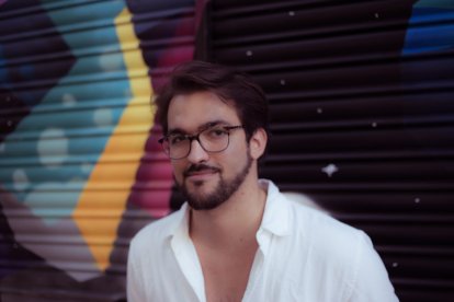 Nicolás Jaramillo Yakovleva es sexólogo, psicólogo e hipnoterapeuta clínico.