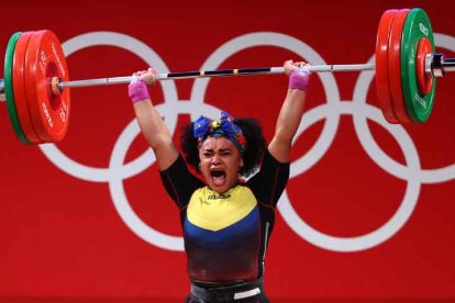 Neisi Dajomes ganó la medalla de oro en halterofilia en agosto pasado.