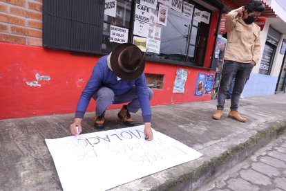 El tío de la víctima escribió mensajes de apoyo para su pariente.