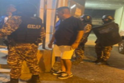 Alex Salazar Villamar en el momento que recibió su prelibertad.