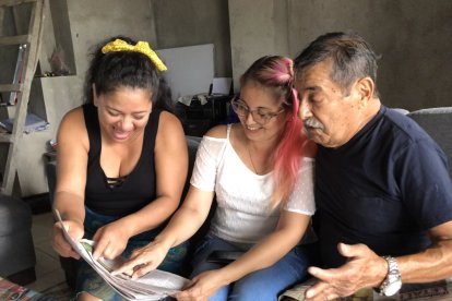 Paradójicamente un día anterior le salió la frase “Sin plata eres feo”.
Transferencia