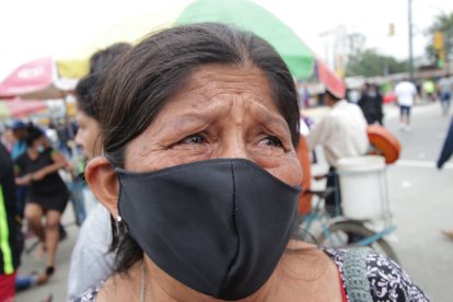Santa Dominga lloraba desconsolada entre la multitud.