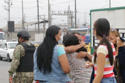 El drama familiar se vivió en los exteriores de la 'Peni'.