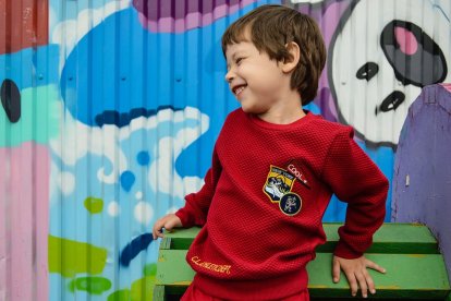 Los tics se manifiestan más en los niños que en las niñas