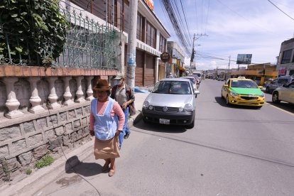 No hay espacio para el tránsito de los habitantes.