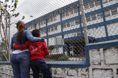 Por ahora, se quedan en un albergue.