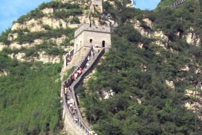 Vista parcial de un tramo de la Gran Muralla China que se conserva en Badalin.