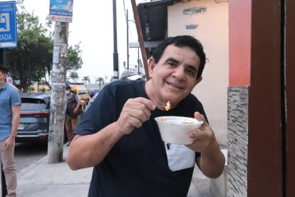 Miguel Bejar todos los meses visita Make Burguer.