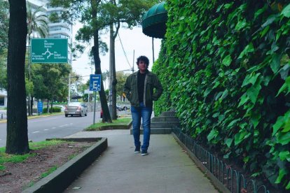 Polo viaja a Quito dos veces por semana  para promocionar su música en la capital.