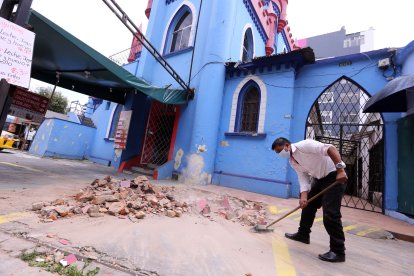 Una construcción de la avenida Juan León Mera.