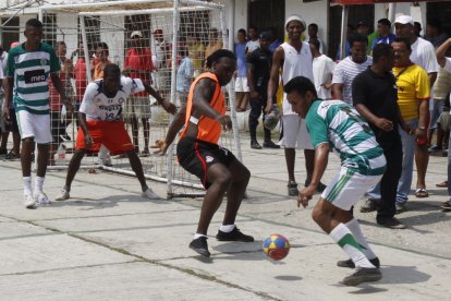 Año 2012 Felipe Caicedo jugando en la Penitenciaria del Litoral.