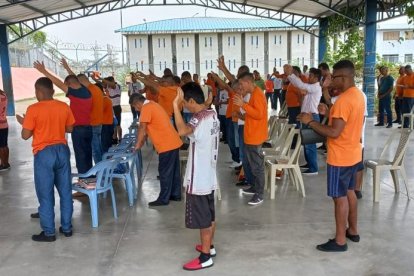 De esta forma se convivía anteriormente en la ‘Peni’. Los reclusos participaban de charlas motivacionales y talleres.