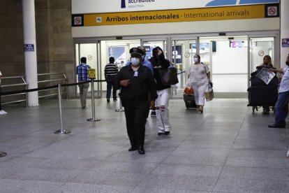 Carolina en su llegada de República Dominicana.