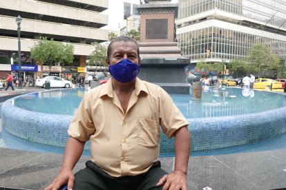 Rosado tiene como costumbre familiar 'jamear' una pierna de cerdo que manda a hornear en sanducherías.