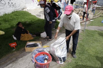 Lo que quedó se recogió en costales.