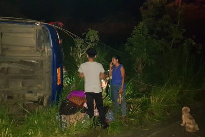 Momento en el que rescataban a las personas atrapadas.