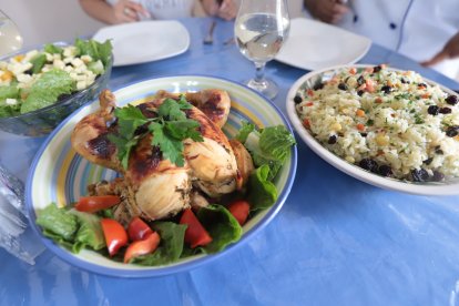 Janina aconseja añadirle nueces al arroz para darle más textura.