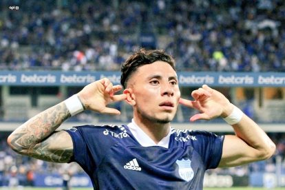 Joao Rojas seguirá en Emelec para la temporada 2022, por ahora está de polémica con Junior Sornoza.